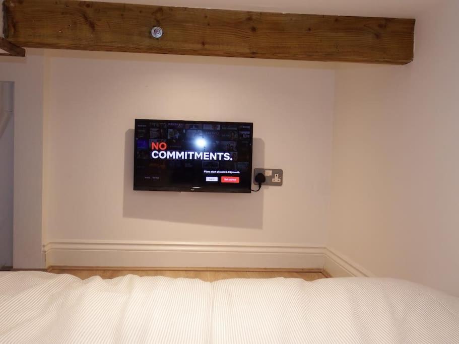 Newly Renovated Stunning Warehouse Apartment Bournemouth Bagian luar foto