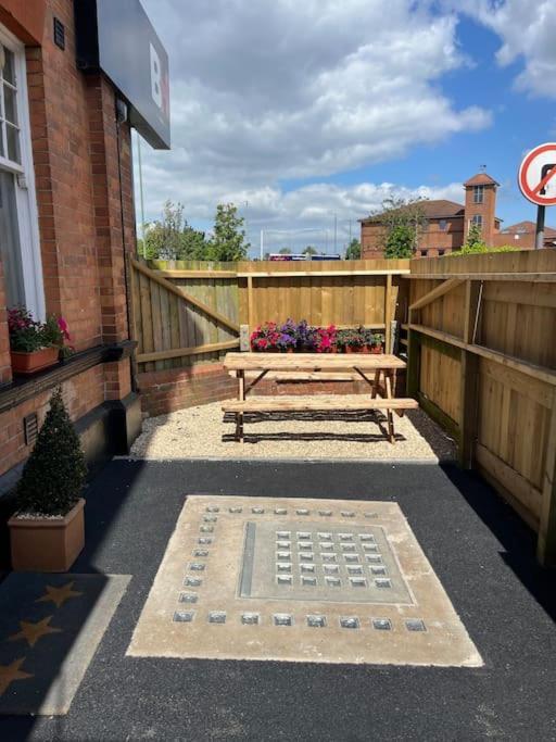 Newly Renovated Stunning Warehouse Apartment Bournemouth Bagian luar foto
