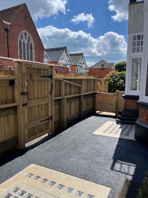 Newly Renovated Stunning Warehouse Apartment Bournemouth Bagian luar foto