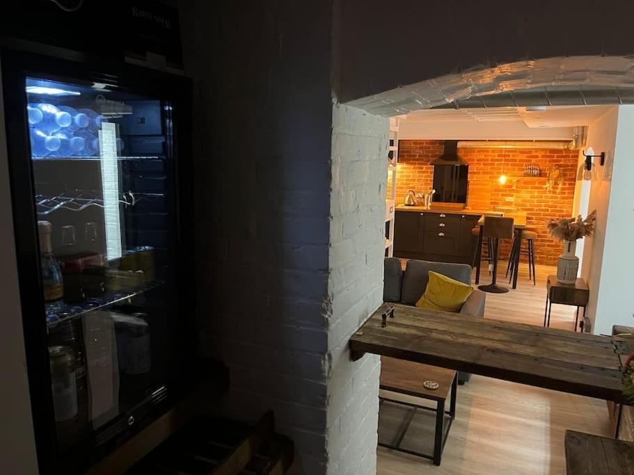 Newly Renovated Stunning Warehouse Apartment Bournemouth Bagian luar foto