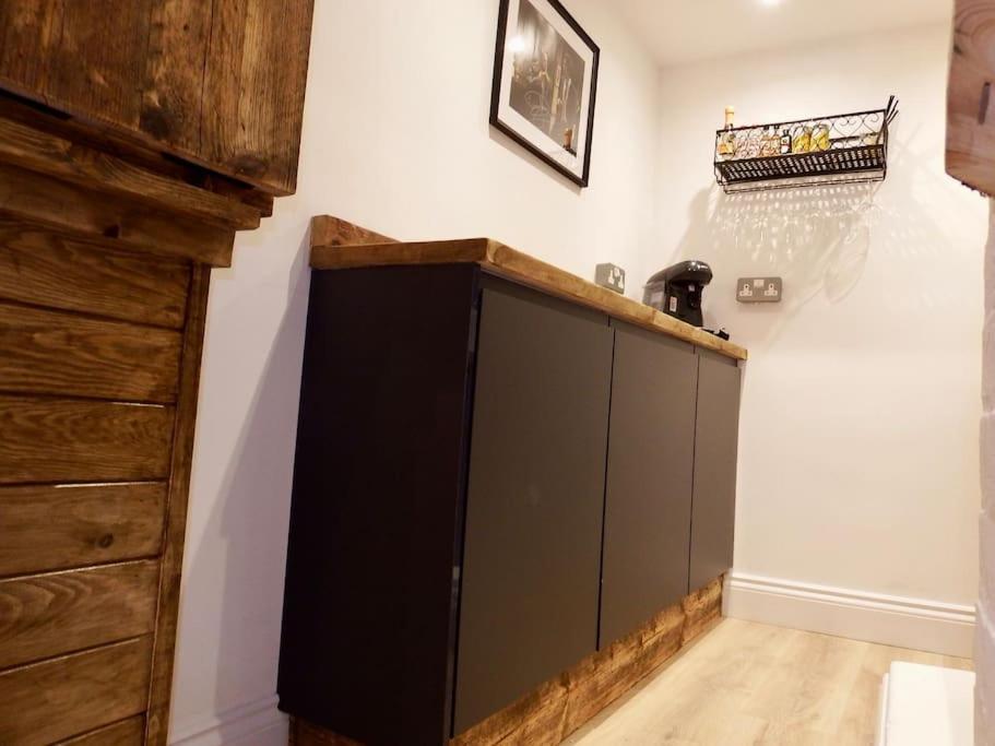 Newly Renovated Stunning Warehouse Apartment Bournemouth Bagian luar foto