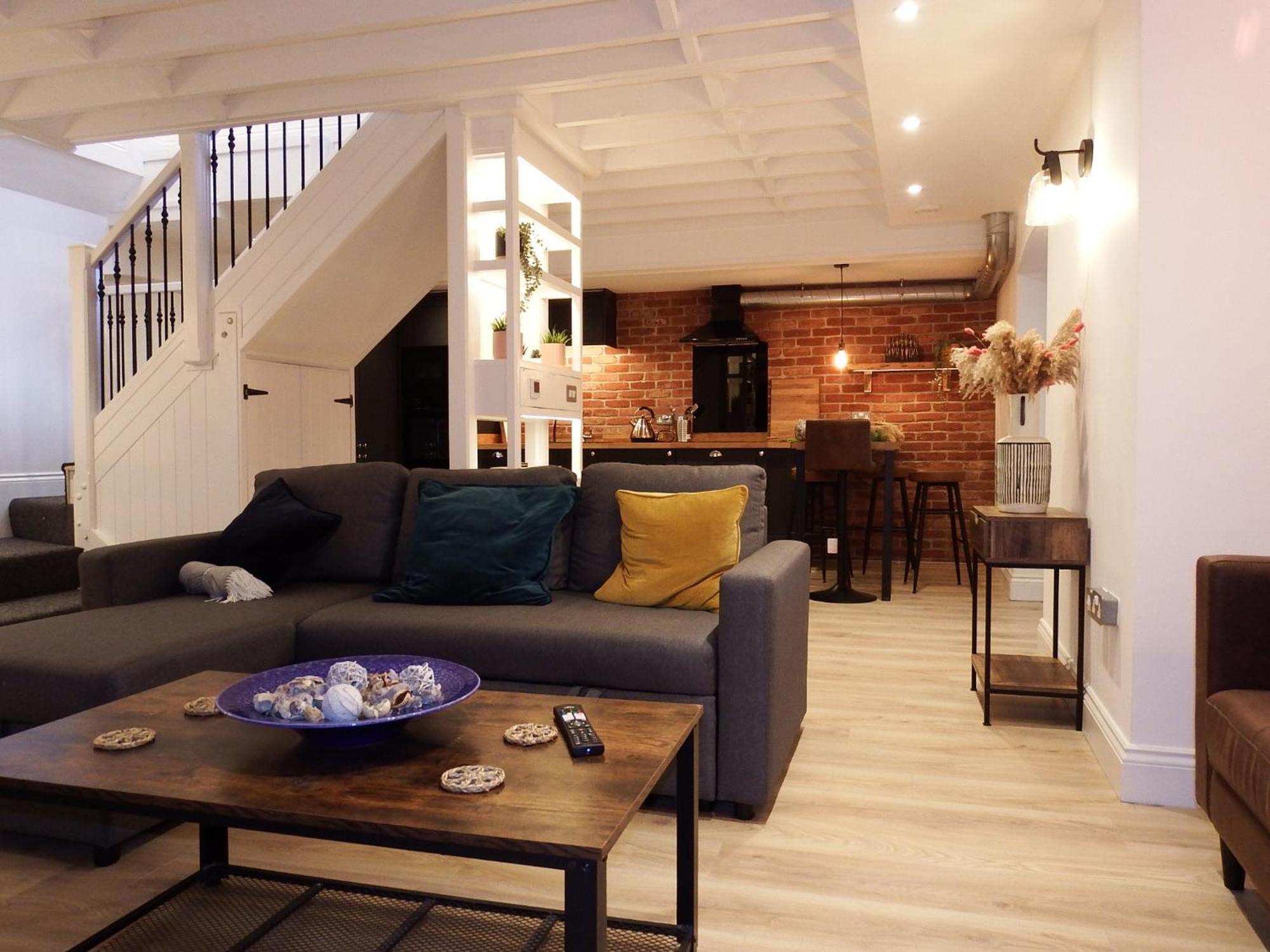 Newly Renovated Stunning Warehouse Apartment Bournemouth Bagian luar foto